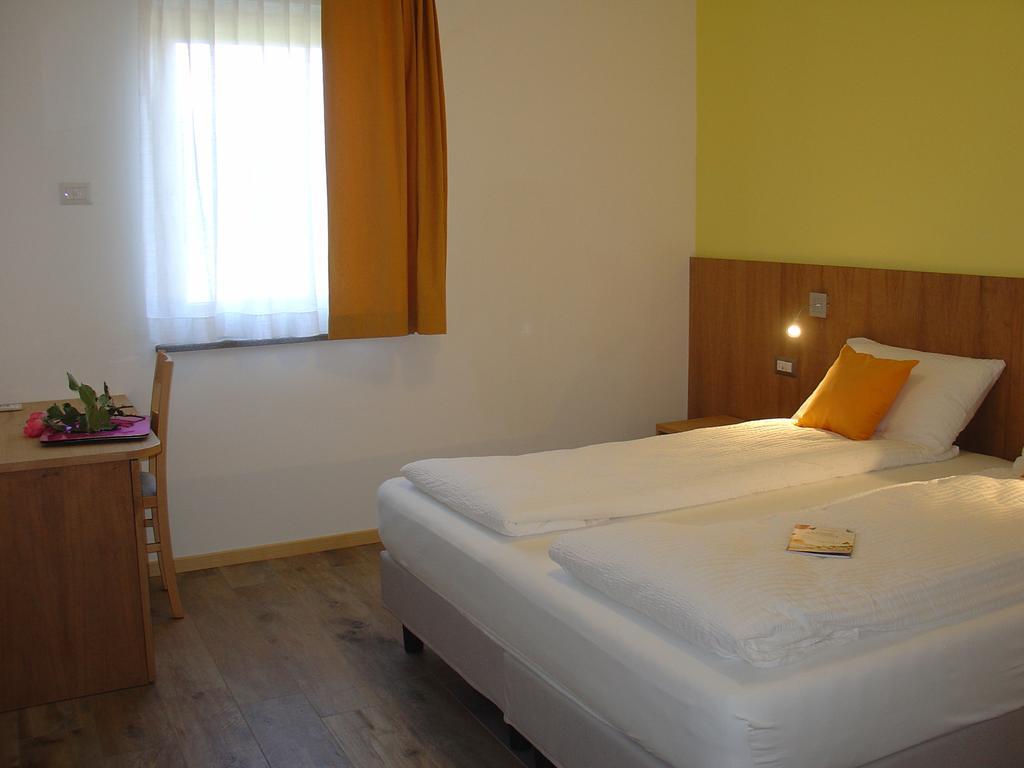 Agriturismo Girasole Fai della Paganella Zewnętrze zdjęcie